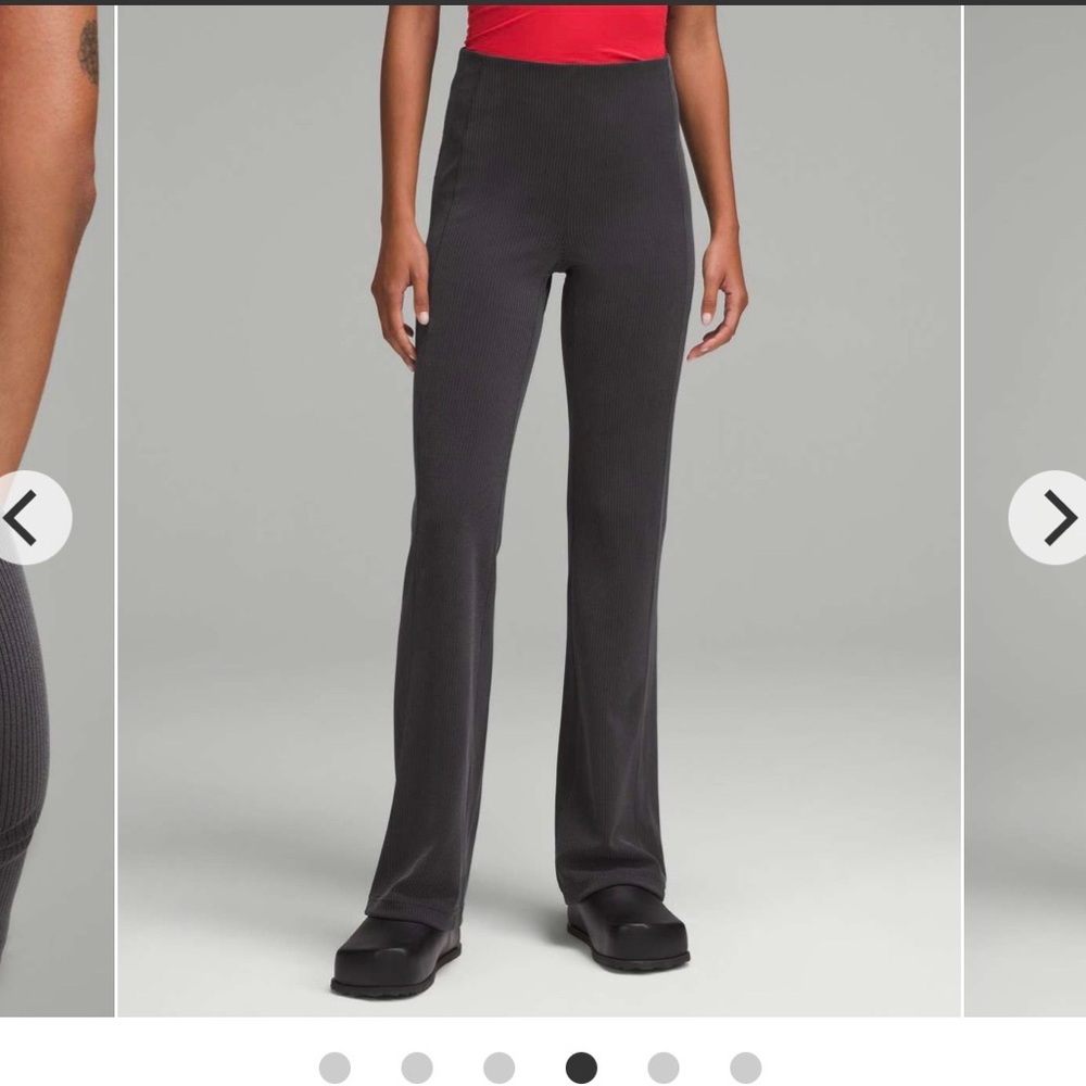 Lululemon Ribbed Softstreme Flared Pant *Regular
Black
